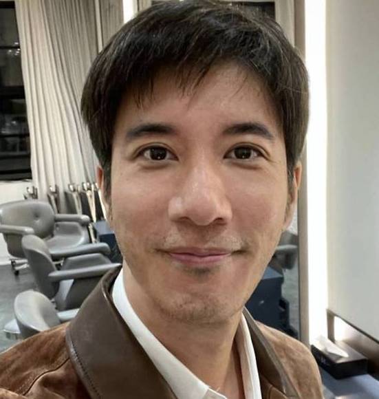 Is Leehom free to make his showbiz comeback, then?