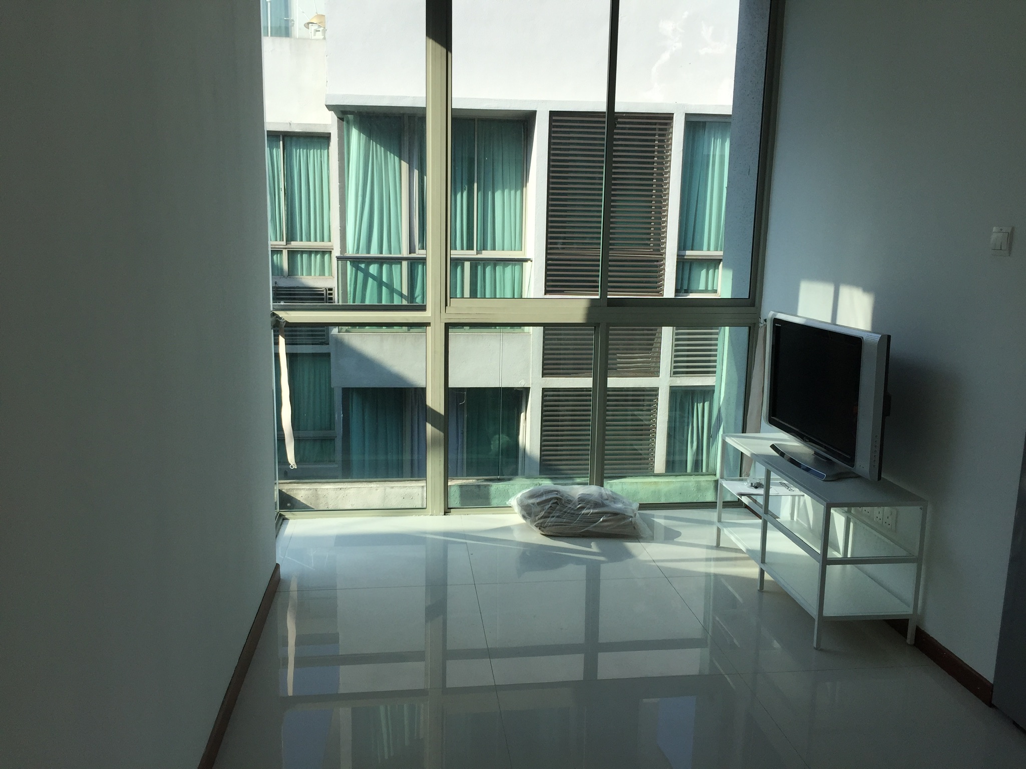 Home bar house tour - kitchen