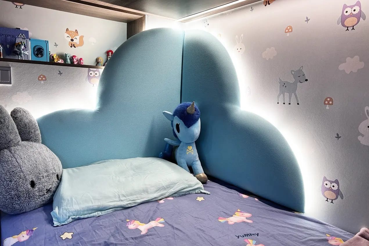 Even we wouldn’t mind curling up with a book here