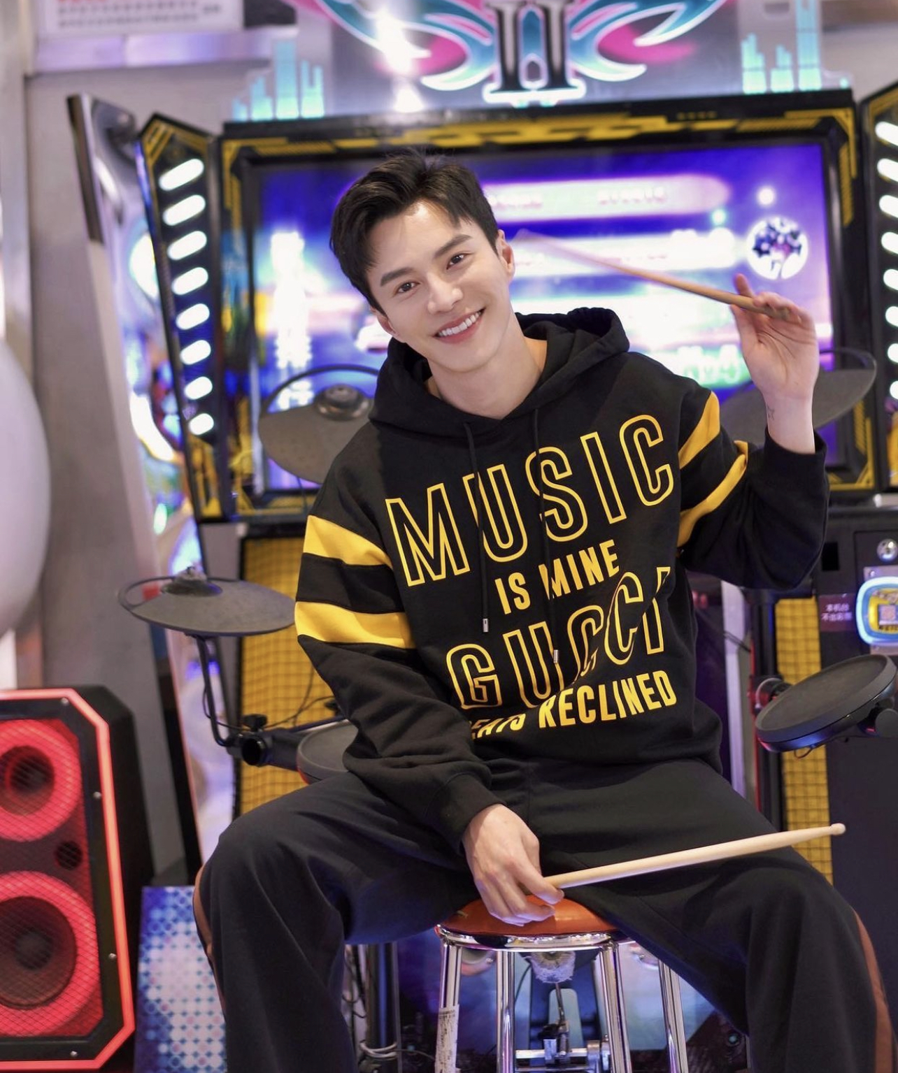 Where do we sign up to work for Lawrence?