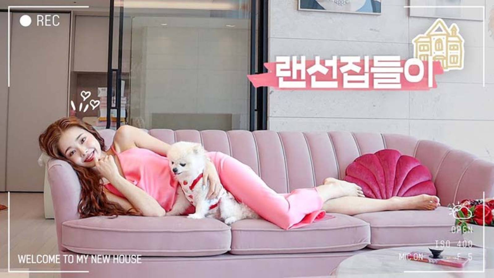 A screenshot from her now-deleted house tour vid