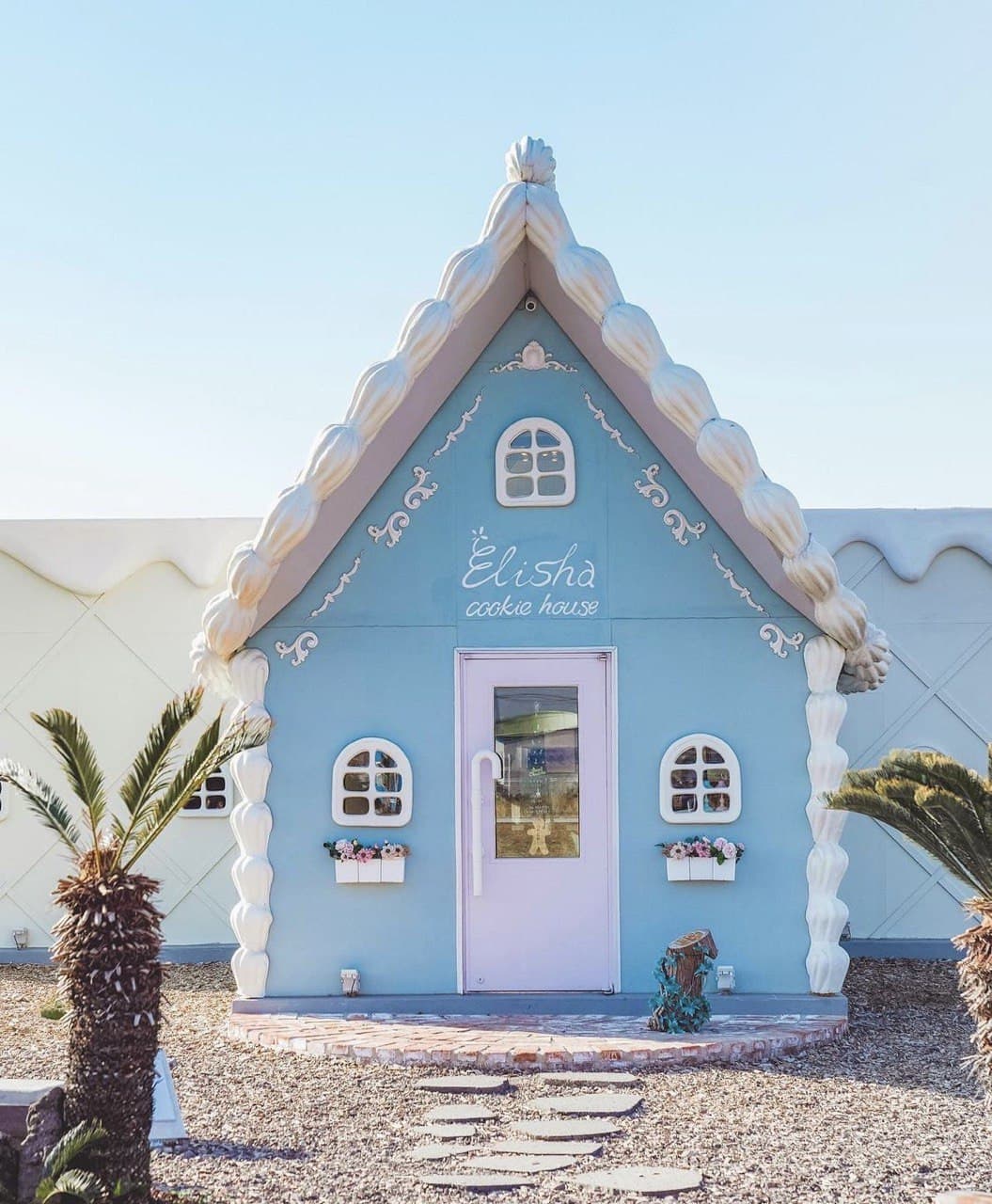 A real-life gingerbread house