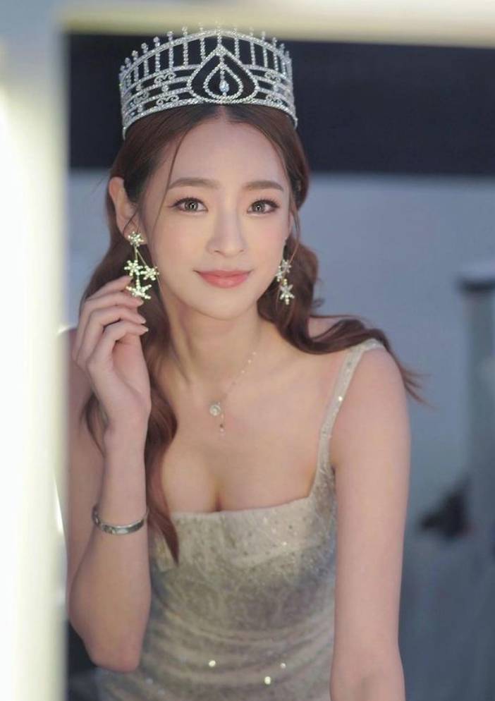 She was the first runner-up for Miss Hongkong 2020, after all