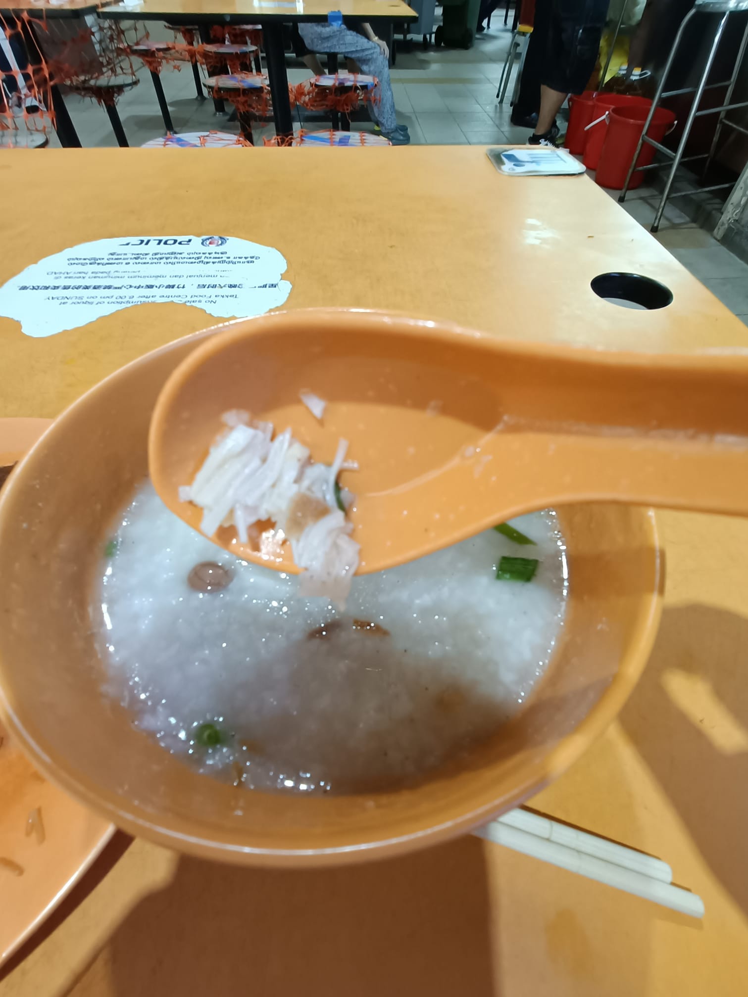 There are scallops in the porridge