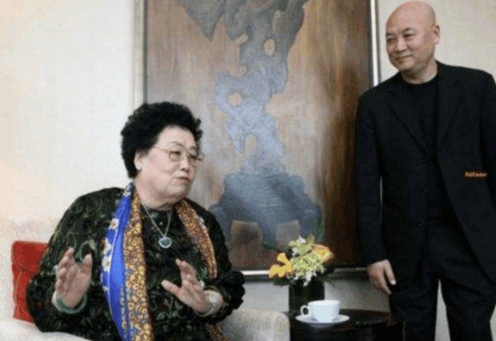 He's content to be the man behind his billionaire wife