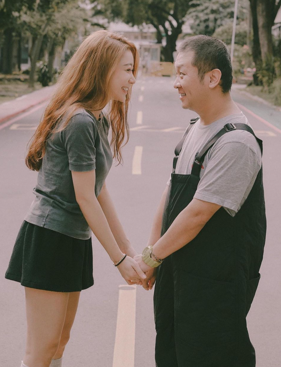 Na Dou and his girlfriend Yi Yi