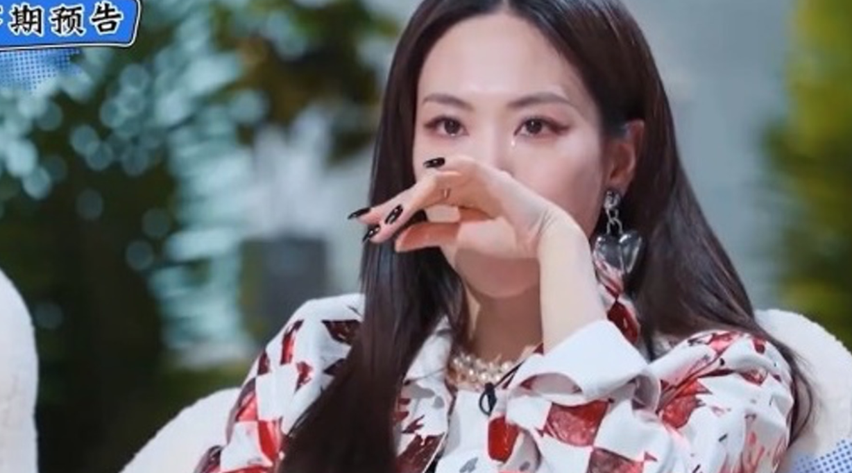 Judge Wang Fei Fei was moved by Grace's speech 