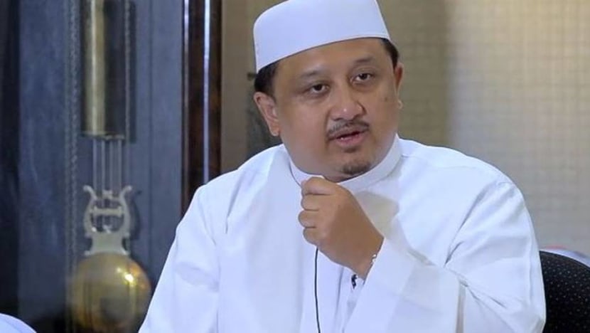 Well-known religious teacher charged with cheating in Haj tour scam Well-known religious teacher charged with cheating in Haj tour scam