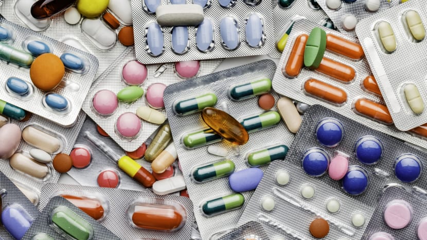 Clever packaging, promises of quick results: Why people turn to dubious pills for pain relief and weight loss Clever packaging, promises of quick results: Why people turn to dubious pills for pain relief and weight loss