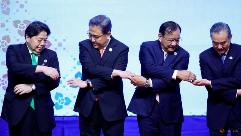 ASEAN warns on risk of Taiwan 'miscalculation', ready to help dialogue ASEAN warns on risk of Taiwan 'miscalculation', ready to help dialogue