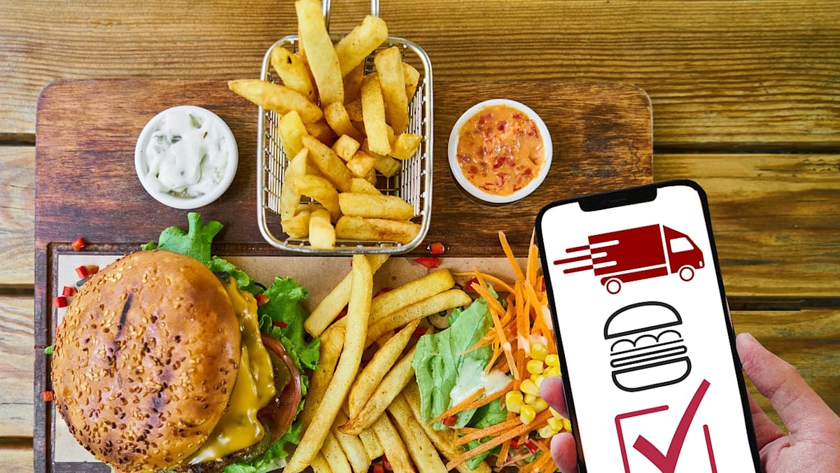 较低送餐费、更亲民价格选项……GrabFood App新功能助你省钱！ - vibes by 8world