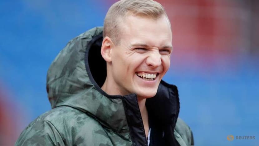 Olympics-Athletics-Pole vaulters Kendricks, Chiaraviglio hit by COVID, sending chill through Games Olympics-Athletics-Pole vaulters Kendricks, Chiaraviglio hit by COVID, sending chill through Games