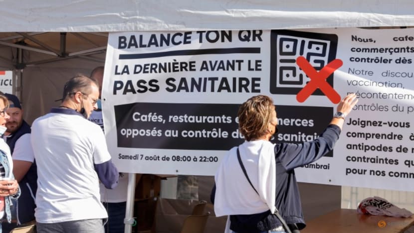 'We don't want your health pass': Protesters march in France for fourth weekend 'We don't want your health pass': Protesters march in France for fourth weekend