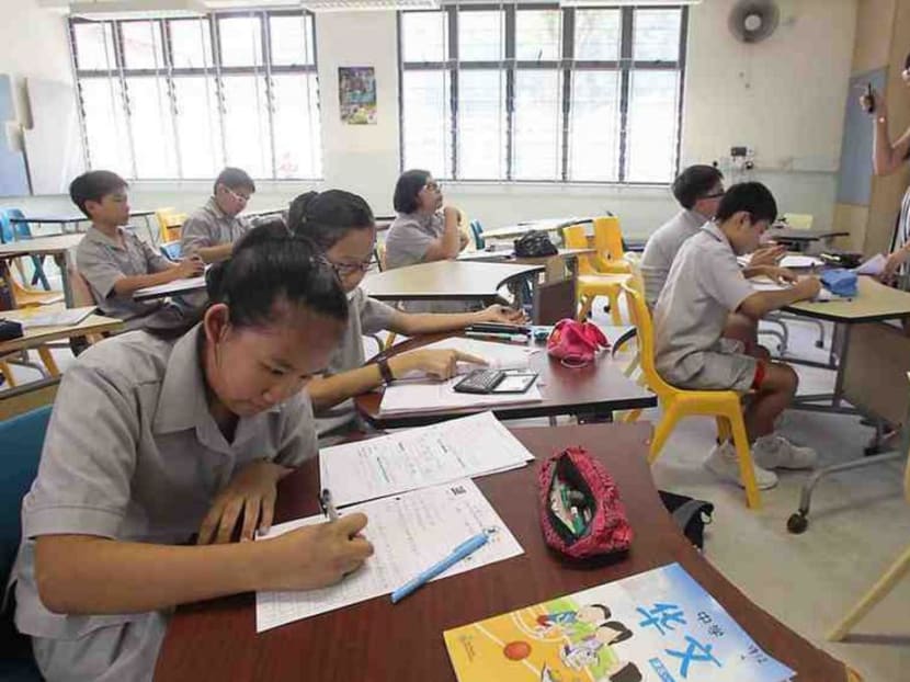 In schools, the focus of Chinese-language education is overwhelmingly on rote learning and examinations, say the writers.