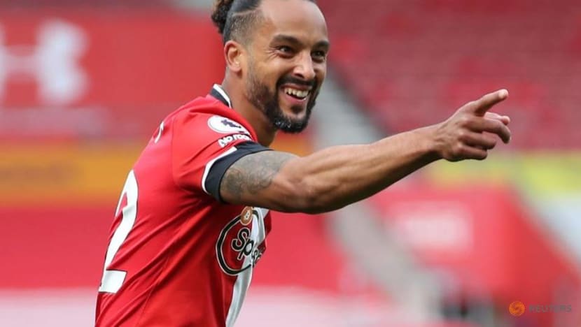 Soccer-Southampton turn Walcott's loan into permanent deal Soccer-Southampton turn Walcott's loan into permanent deal