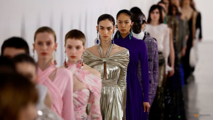 Giambattista Valli fills fall runway show with tweeds at Paris Fashion Week Giambattista Valli fills fall runway show with tweeds at Paris Fashion Week