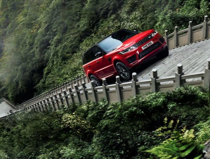 Louis Vuitton Range Rover pushes the boundaries of good taste to the limit