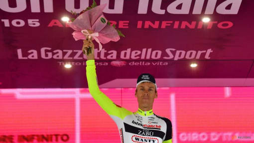 Hirt overcomes cramps and faulty bike to win mountainous Giro stage 16