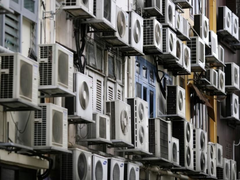 Beat the heat: More affluent households turn on air-con, lower-income ones use water