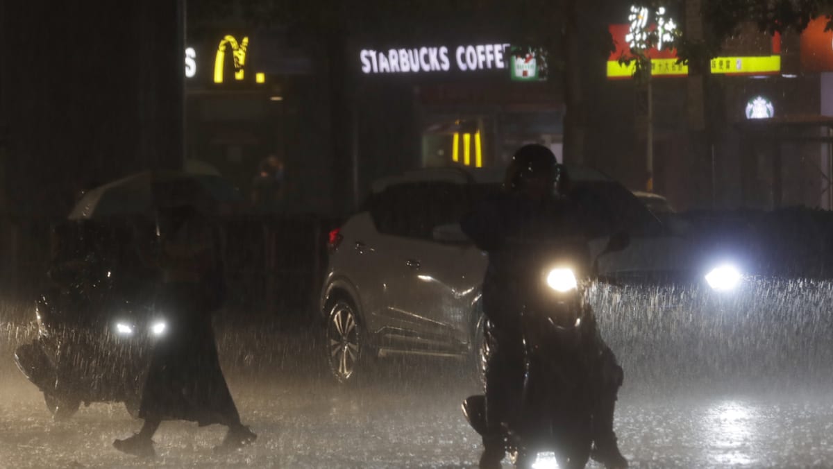 Typhoon Haikui prompts Taiwan to evacuate thousands, cancel flights Typhoon Haikui prompts Taiwan to evacuate thousands, cancel flights
