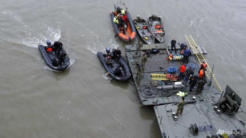 Hopes of finding missing South Koreans fade after Budapest boat tragedy Hopes of finding missing South Koreans fade after Budapest boat tragedy