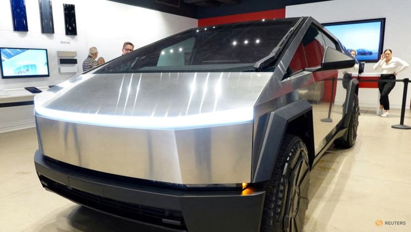 Tesla new suv shop truck