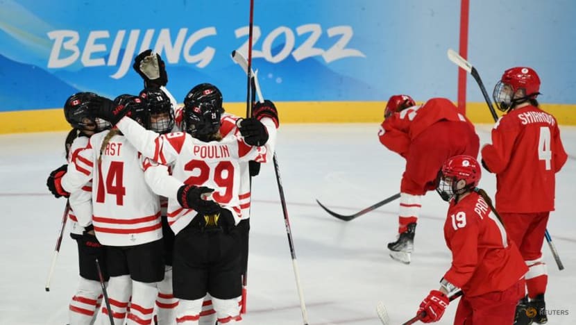 Ice hockey: Canada beat Russians after refusing to take the ice over COVID results
