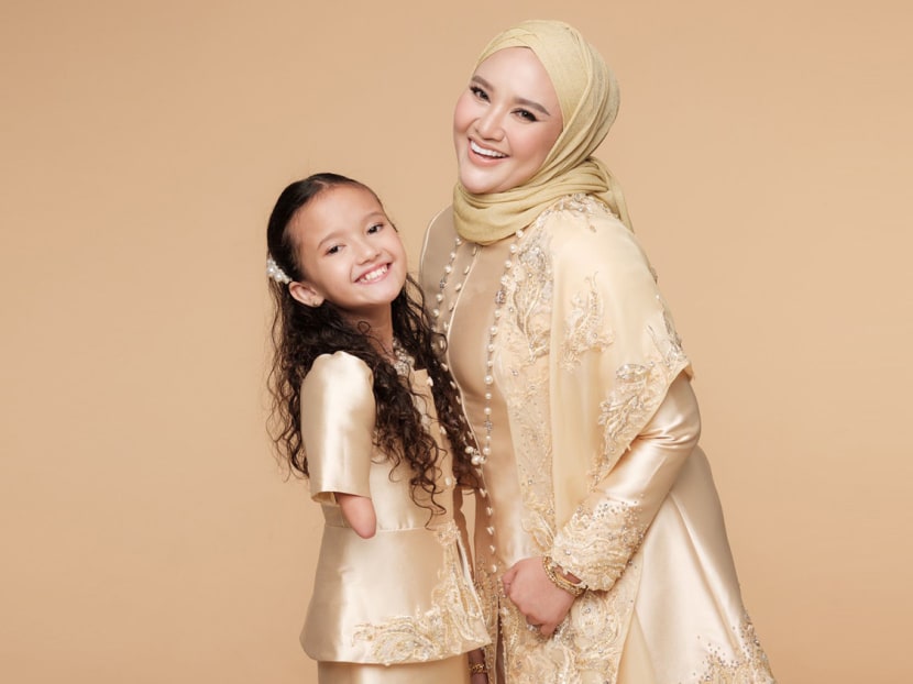 Mumpreneur Norfasarie Mohamed Yahya is training her tween daughter born with one arm to be an entrepreneur Mumpreneur Norfasarie Mohamed Yahya is training her tween daughter born with one arm to be an entrepreneur
