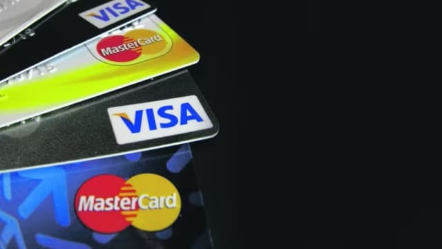 本地调查：信用卡等支付卡成最常使用付费方式