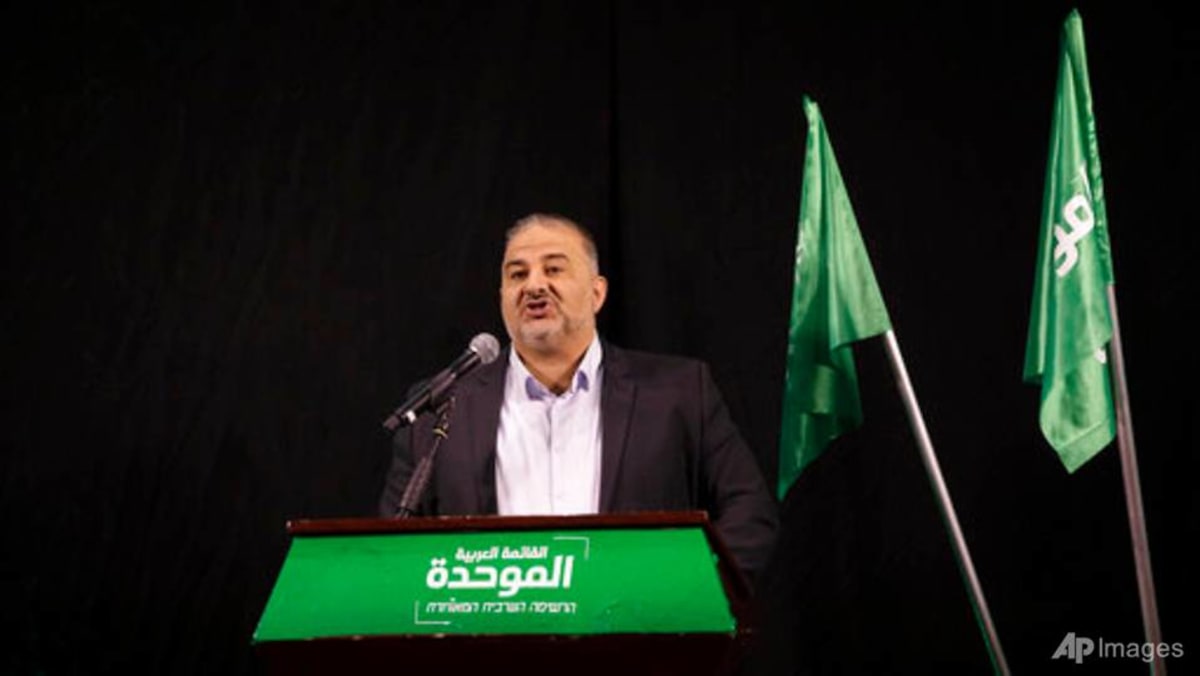 Pertunjukan Islam Arab miring dengan pidato prime-time di Israel