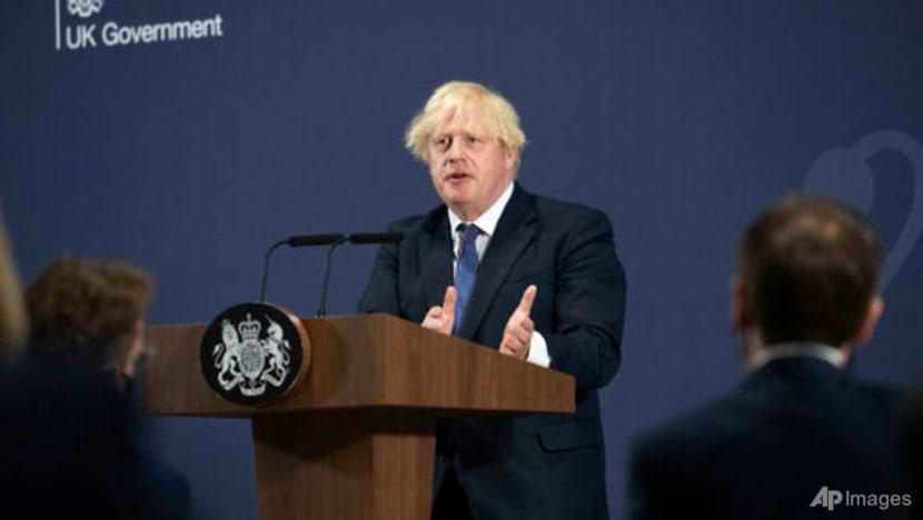 UK PM Johnson avoids quarantine after health minister catches COVID-19 