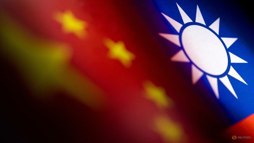China says it warned US warship as it transited Taiwan Strait China says it warned US warship as it transited Taiwan Strait