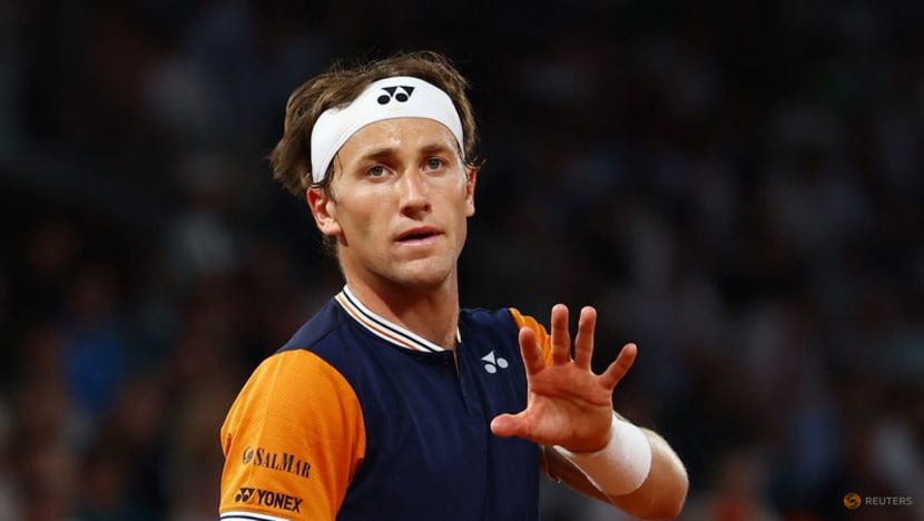 Norway's Ruud battles past Rune again to book French Open last four spot