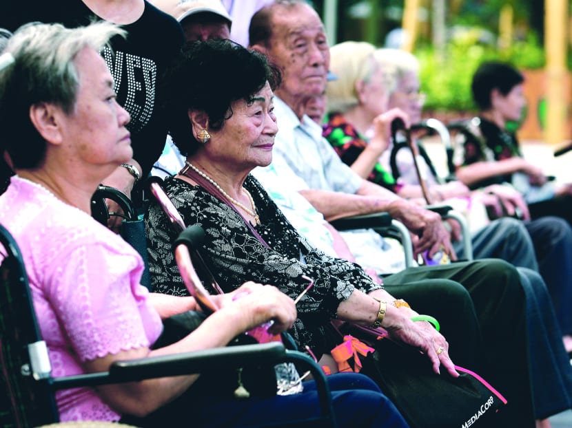 An NUS study has shown that elderly who live alone might not necessarily suffer from social isolation, as some have formed social networks with neighbours. TODAY FILE PHOTO