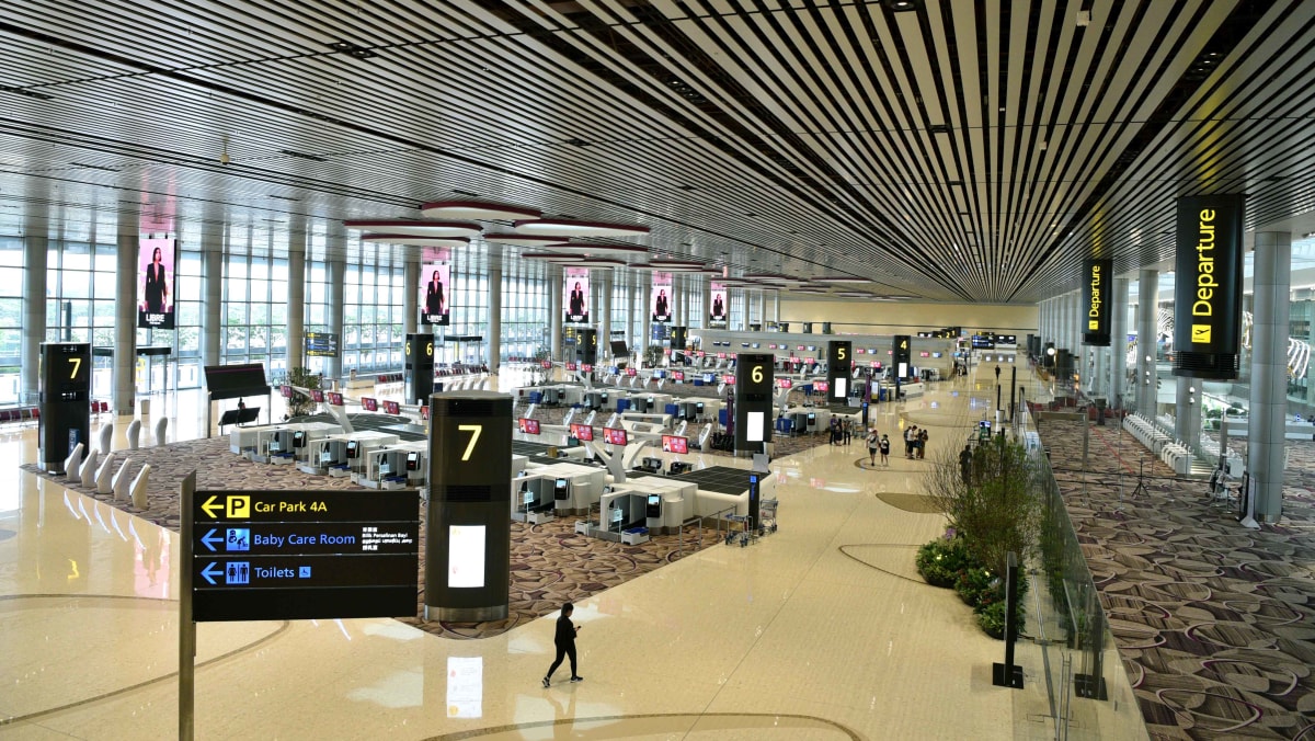 Penggunaan Terminal 4 Bandara Changi untuk memproses pelancong dari wilayah ‘berisiko sangat tinggi’ COVID-19 yang diteliti