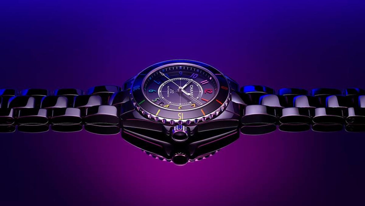 Best luxury watch for daily wear 2025