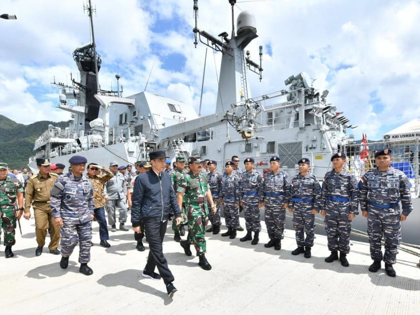President Jokowi visiting an Indonesian warship in the Natunas on Jan 8.