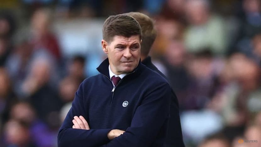 Soccer-Coutinho needs 'little bit of luck' to find form, says Gerrard Soccer-Coutinho needs 'little bit of luck' to find form, says Gerrard