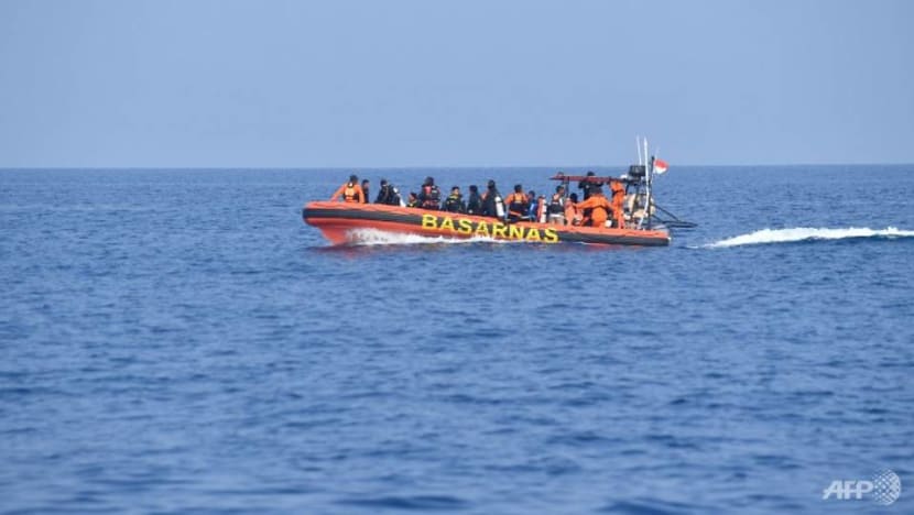 Lion Air crash: 'Ping' getting clearer in hunt for jet's black box Lion Air crash: 'Ping' getting clearer in hunt for jet's black box