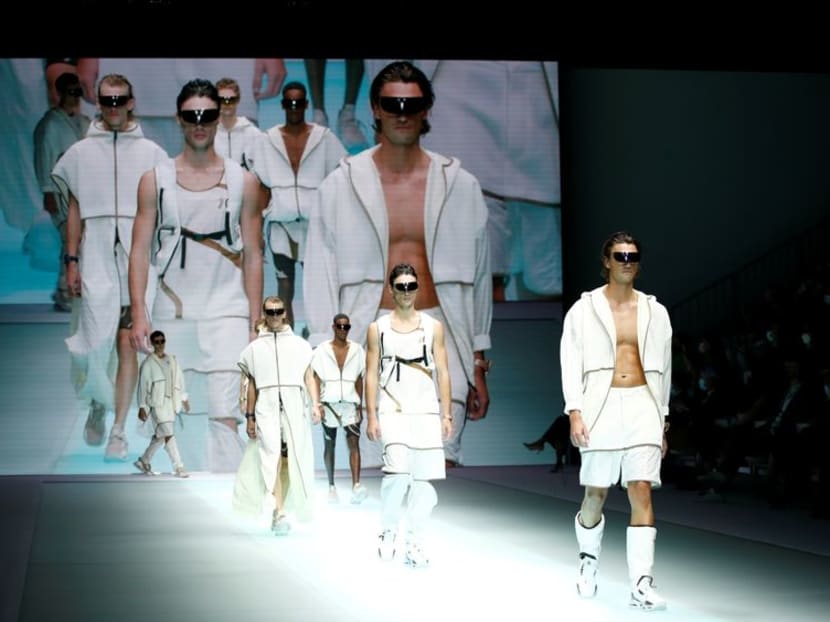 Emporio Armani marks 40 years with soft, fluid spring collection Emporio Armani marks 40 years with soft, fluid spring collection
