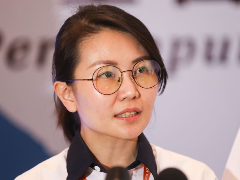 MCA Youth chief Nicole Wong Siaw Ting urged the EC to explain the reason why Malaysians aged 18 can contest in the upcoming Tanjung Piai by-election in Johor, but are unable to vote despite recent efforts to lower the voting age from 21.