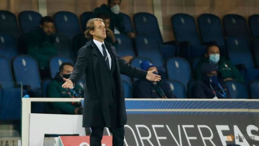 Football: Italy coach Mancini tests positive for COVID-19 Football: Italy coach Mancini tests positive for COVID-19