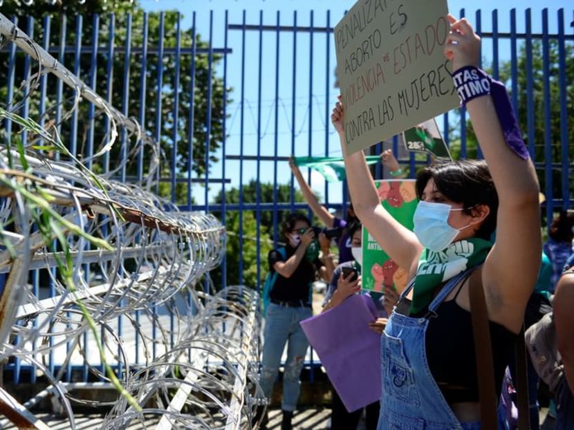 Women across Latin America march in favor of abortion rights Women across Latin America march in favor of abortion rights