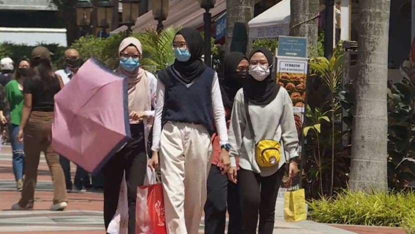 Wanita Melayu/Islam belum cukup diwakili dalam lingkungan awam Wanita Melayu/Islam belum cukup diwakili dalam lingkungan awam