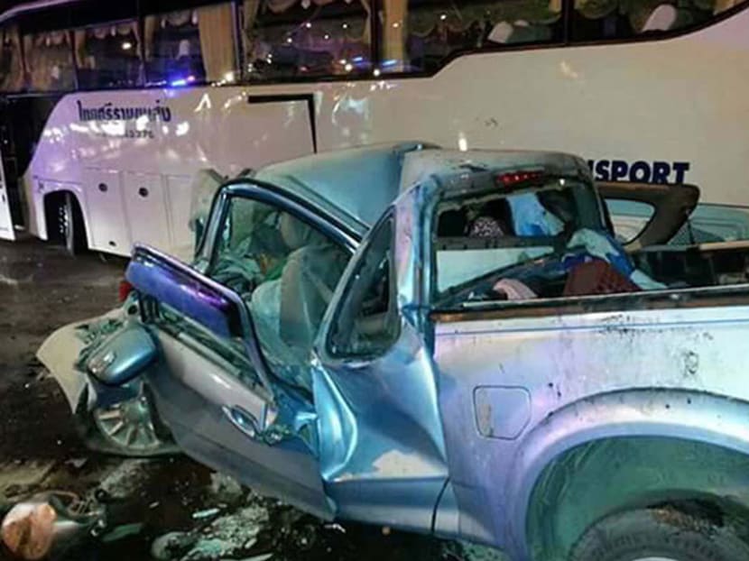 Four killed in pickup-tourist bus crash in Thailand