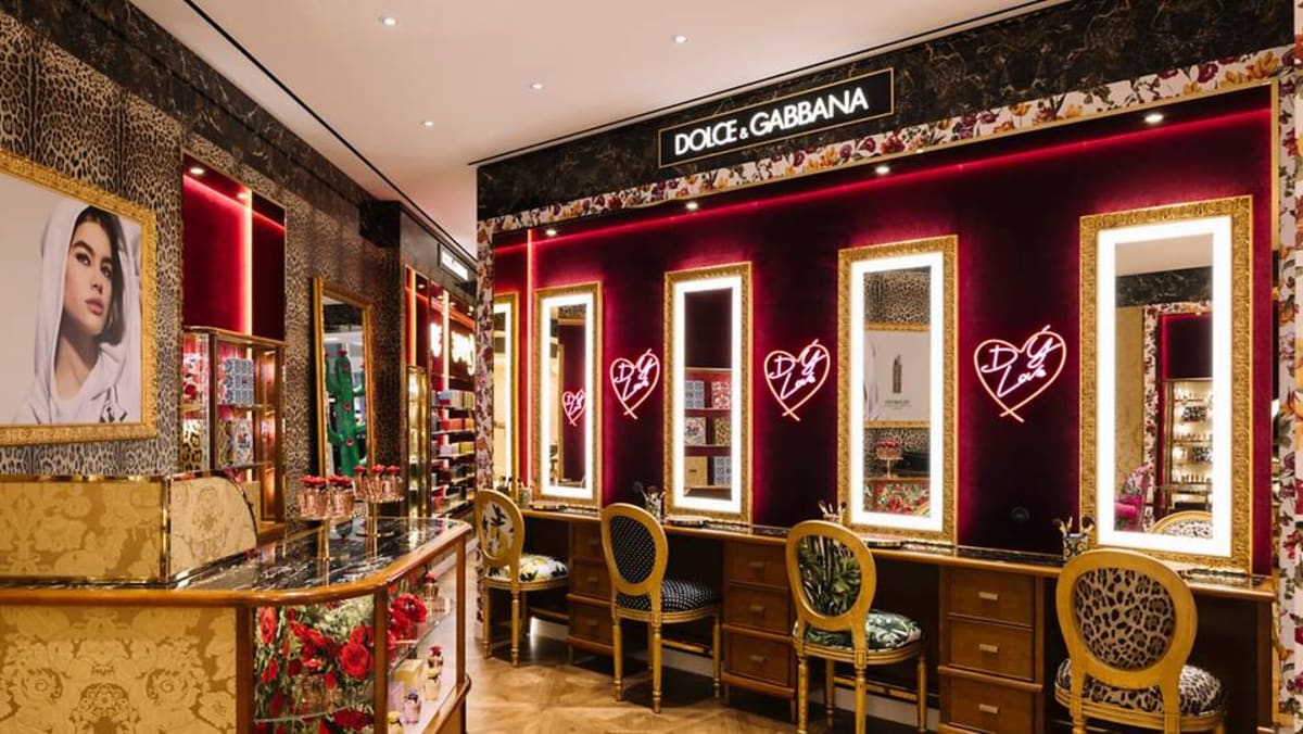Amerika Nest Kinderrijmpjes Now open at ION Orchard: Dolce & Gabbana's first beauty store in Singapore  - CNA Luxury