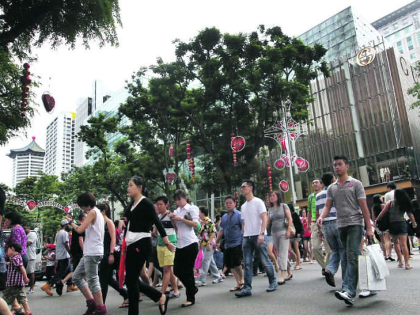 Pedestrians at Orchard Road.