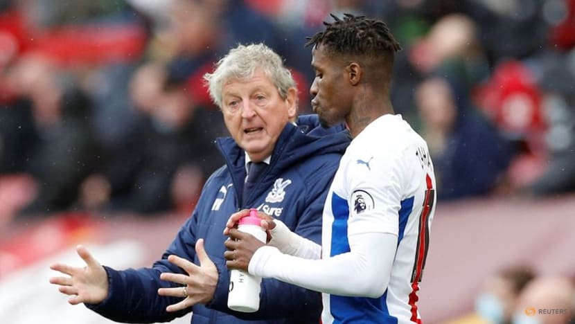 Palace reappoint Hodgson as coach to replace Vieira Palace reappoint Hodgson as coach to replace Vieira