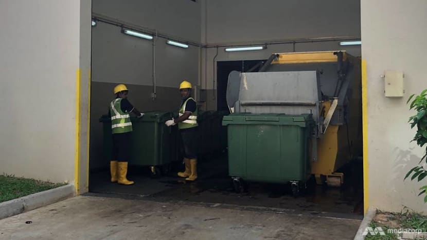 Gross salary for entry-level waste collection workers to rise to S$3,260 a month by 2028 Gross salary for entry-level waste collection workers to rise to S$3,260 a month by 2028