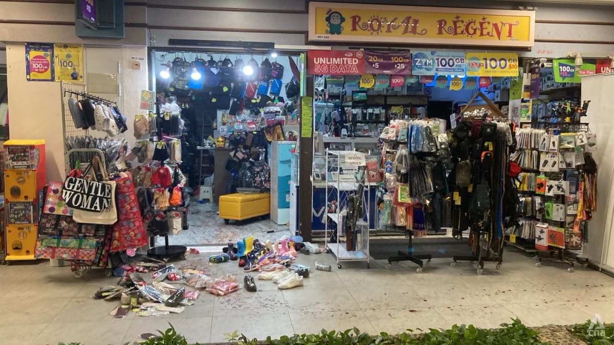 61-year-old man arrested after slashing at Pasir Ris mall; 3 others in hospital - Vimarsana News